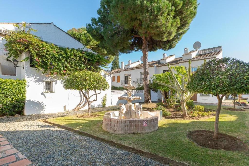 Benamara Gardens Apartment Estepona Zewnętrze zdjęcie